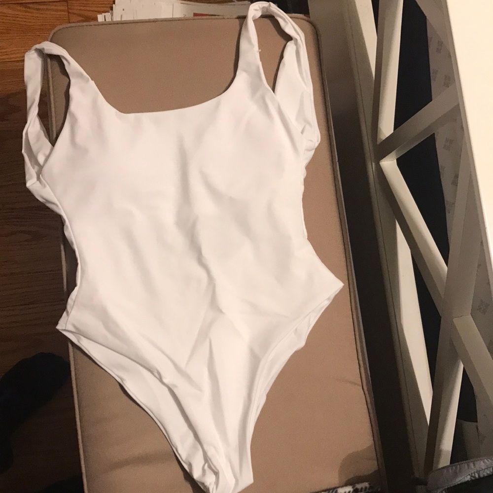 One piece bathing suit
